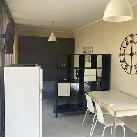 Gerenzano Apartments Kültér fotó